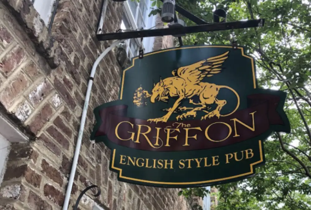 The Griffon - Charleston, SC - The Dive Bar Tourist