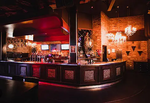 12 Best Dive Bars in Rockford [2024 UPDATE] - The Dive Bar Tourist