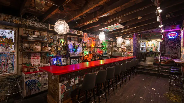 best-dive-bars-in-dearborn-a-local-s-guide-the-dive-bar-tourist