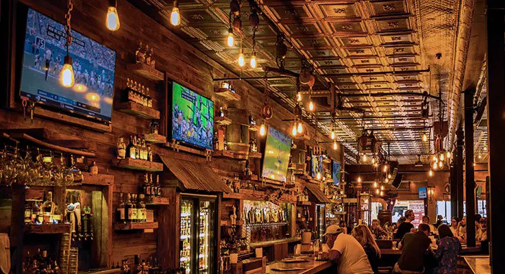 Best Sports Bars in Orlando: Where to Catch the Game and Enjoy Great Food and Drinks