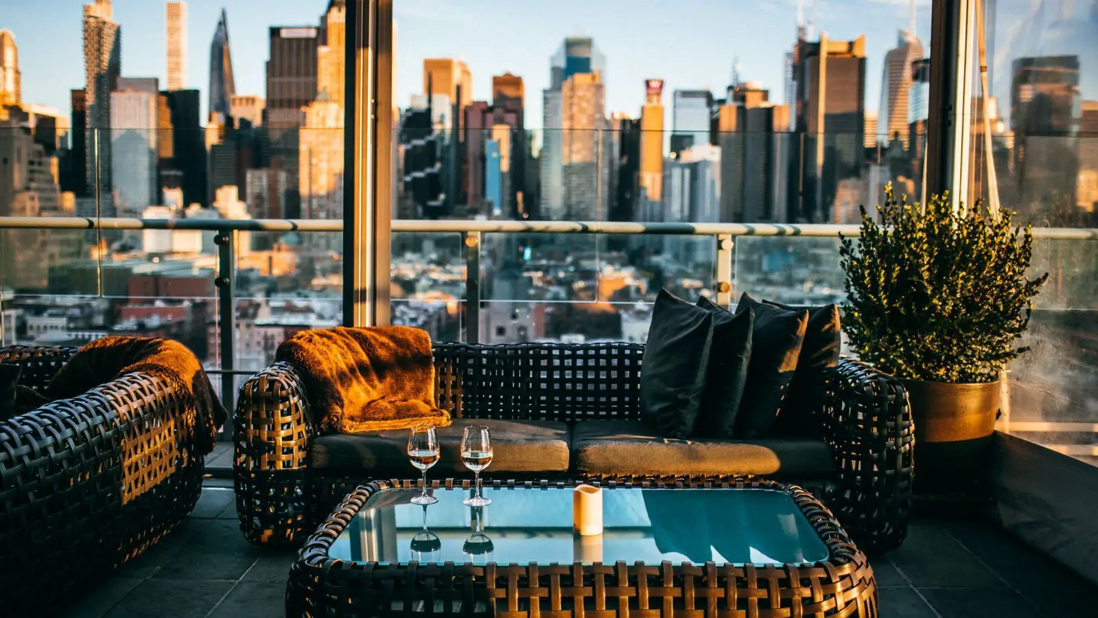Best Rooftop Bars Manhattan Of 2024